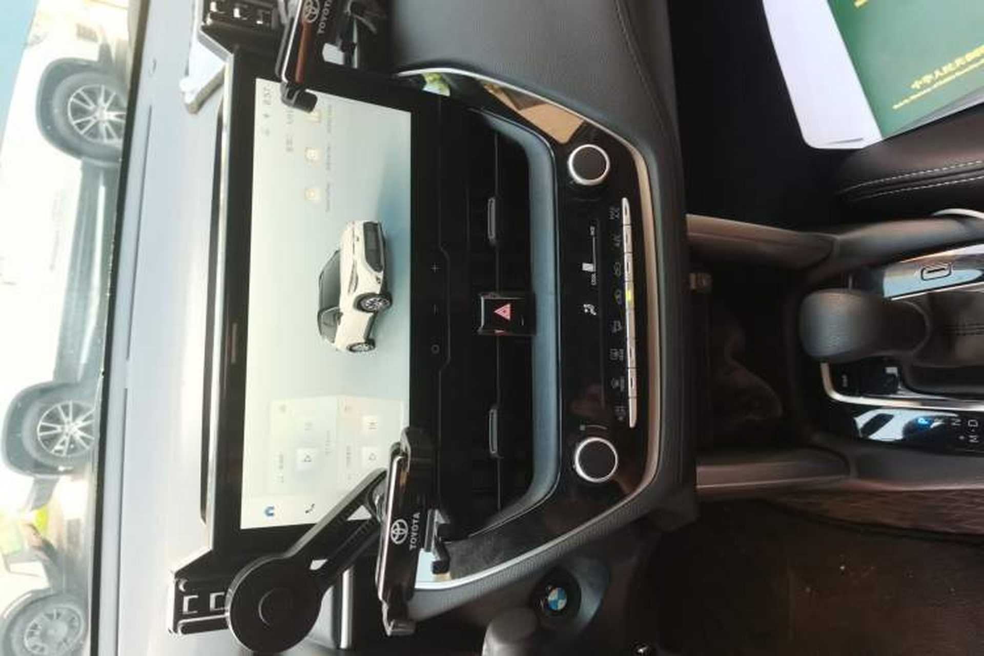 Used Toyota FRONTLANDER 2024 2.0L CVT Elite Edition Audio And AC Panel