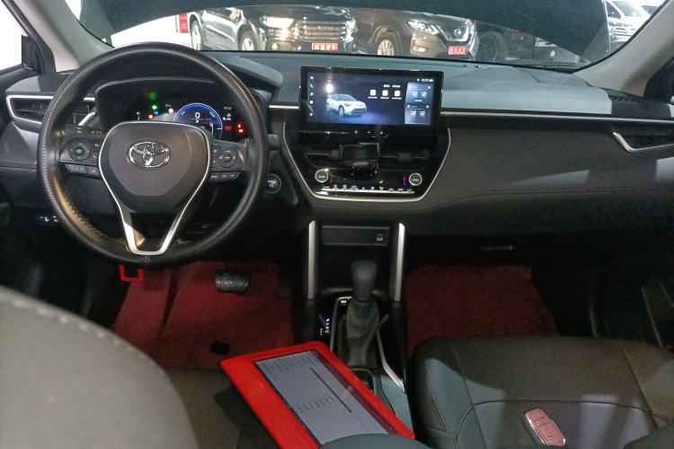 Used Toyota FRONTLANDER 2024 2.0L Smart Electric Hybrid Dual-Engine Leading Edition Center Console