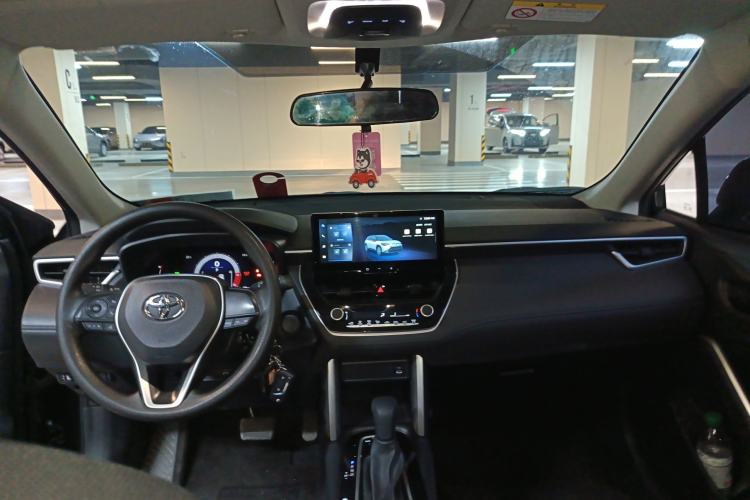 Used Toyota FRONTLANDER 2024 2.0L CVT Elite Edition Center Console