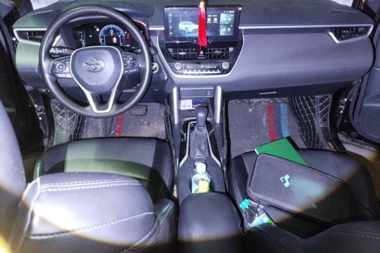 Used Toyota FRONTLANDER 2024 2.0L CVT Leading Edition Center Console
