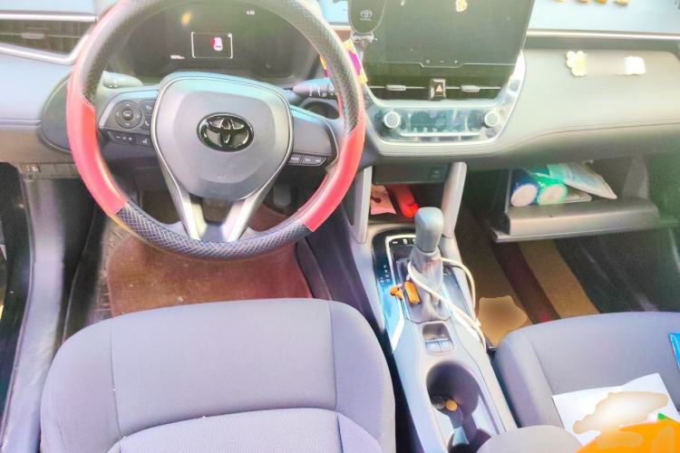 Used Toyota FRONTLANDER 2024 2.0L CVT Elite Edition Center Console