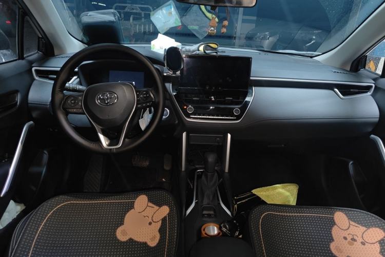 Used Toyota FRONTLANDER 2024 2.0L Smart Electric Hybrid Dual-Engine Leading Edition Center Console