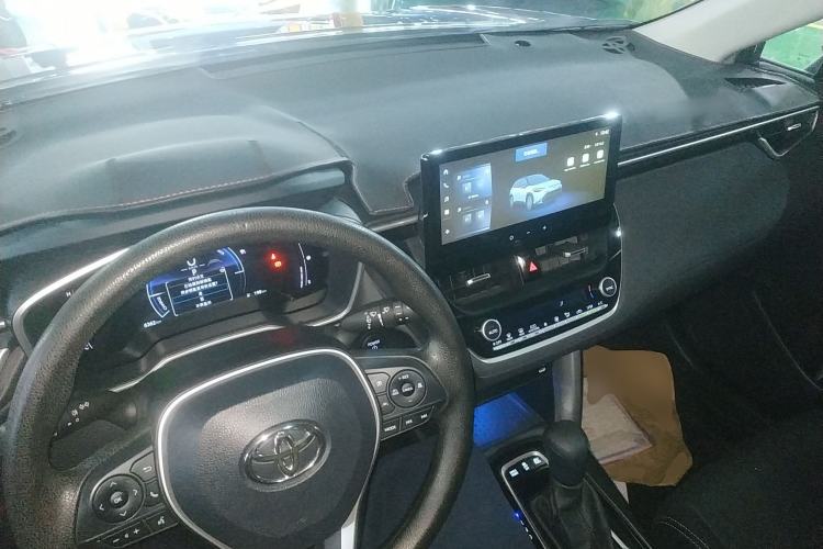 Used Toyota FRONTLANDER 2024 2.0L Smart Electric Hybrid Dual-Engine Luxury Edition Center Console