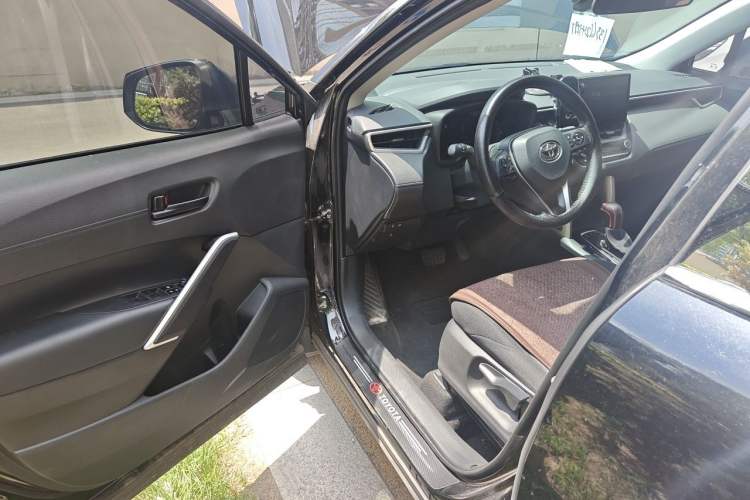 Used Toyota FRONTLANDER 2024 2.0L Smart Electric Hybrid Dual-Engine Leading Edition Driver Seat