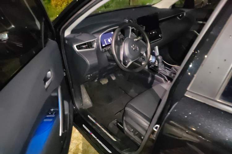 Used Toyota FRONTLANDER 2024 2.0L Smart Electric Hybrid Dual-Engine Luxury Edition Driver Seat