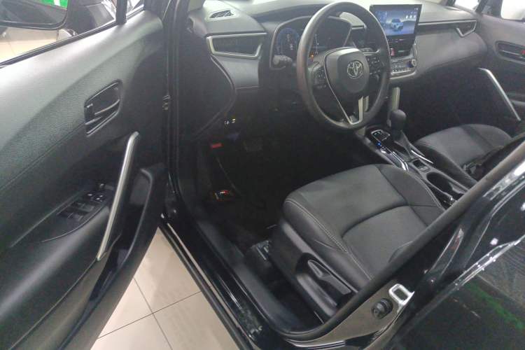 Used Toyota FRONTLANDER 2024 2.0L CVT Leading Plus Edition Driver Seat