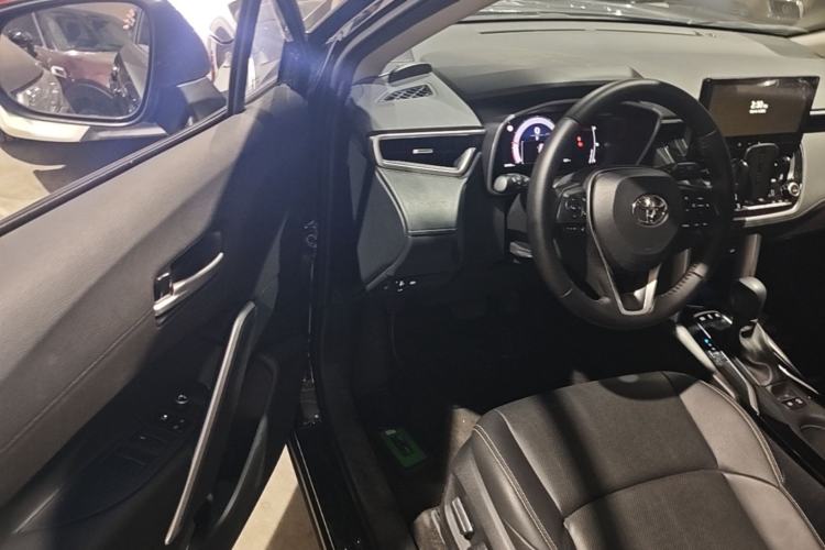 Used Toyota FRONTLANDER 2024 2.0L Smart Electric Hybrid Dual-Engine Luxury Edition Driver Seat