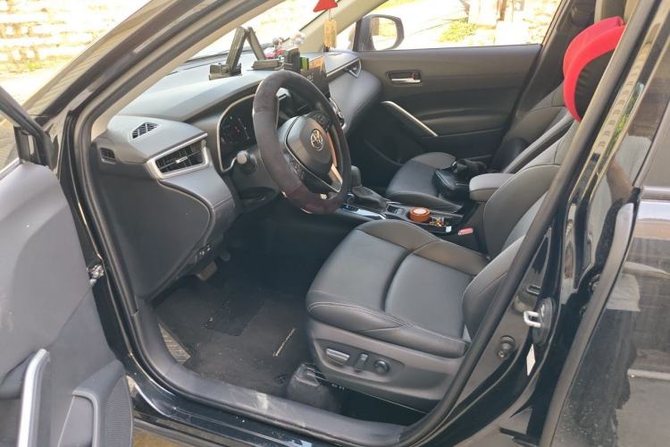 Used Toyota FRONTLANDER 2024 2.0L CVT Luxury Edition Driver Seat