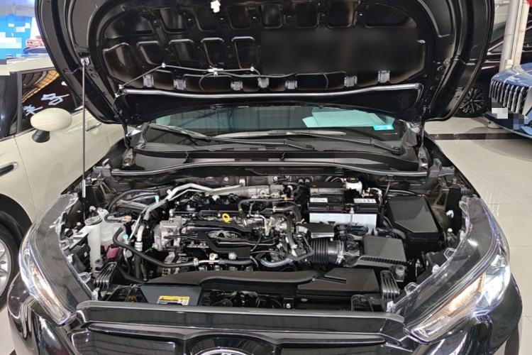 Used Toyota FRONTLANDER 2024 2.0L CVT Elite Edition Engine Bay