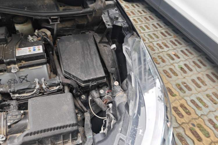 Used Toyota FRONTLANDER 2024 2.0L CVT Elite Edition Engine Bay Left