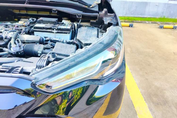 Used Toyota FRONTLANDER 2024 2.0L CVT Elite Edition Engine Bay Left