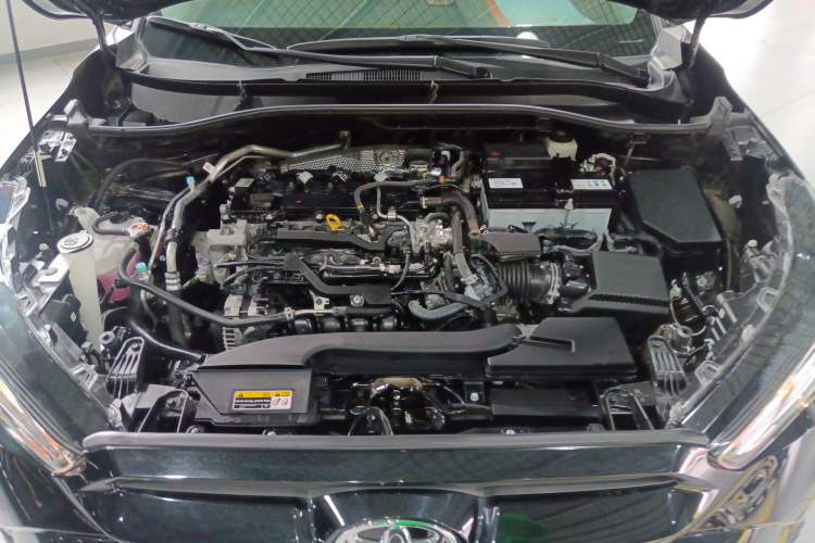 Used Toyota FRONTLANDER 2024 2.0L CVT Elite Edition Engine Bay