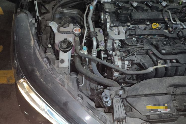 Used Toyota FRONTLANDER 2024 2.0L CVT Elite Edition Engine Bay Right