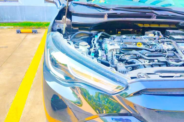 Used Toyota FRONTLANDER 2024 2.0L CVT Elite Edition Engine Bay Right