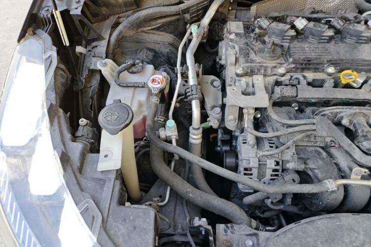 Used Toyota FRONTLANDER 2024 2.0L CVT Luxury Edition Engine Bay Right