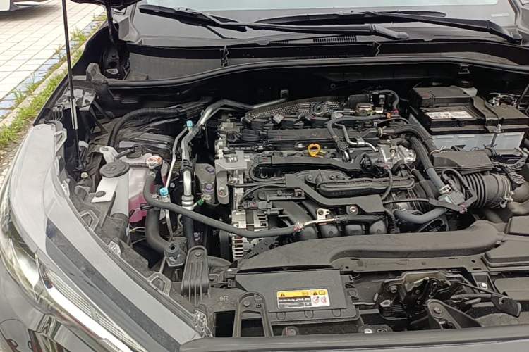 Used Toyota FRONTLANDER 2024 2.0L CVT Elite Edition Engine Bay Right