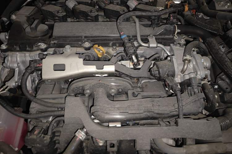 Used Toyota FRONTLANDER 2024 2.0L Smart Electric Hybrid Dual-Engine Leading Edition Engine Bay