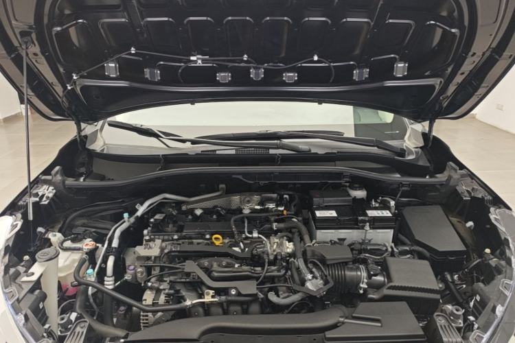 Used Toyota FRONTLANDER 2024 2.0L CVT Elite Edition Engine Bay