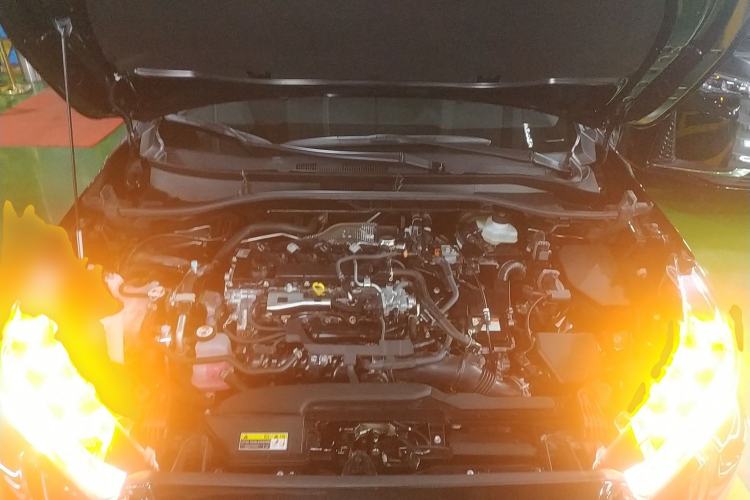 Used Toyota FRONTLANDER 2024 2.0L Smart Electric Hybrid Dual-Engine Luxury Edition Engine Bay