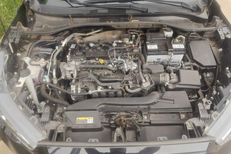 Used Toyota FRONTLANDER 2024 2.0L CVT Leading Edition Engine Bay
