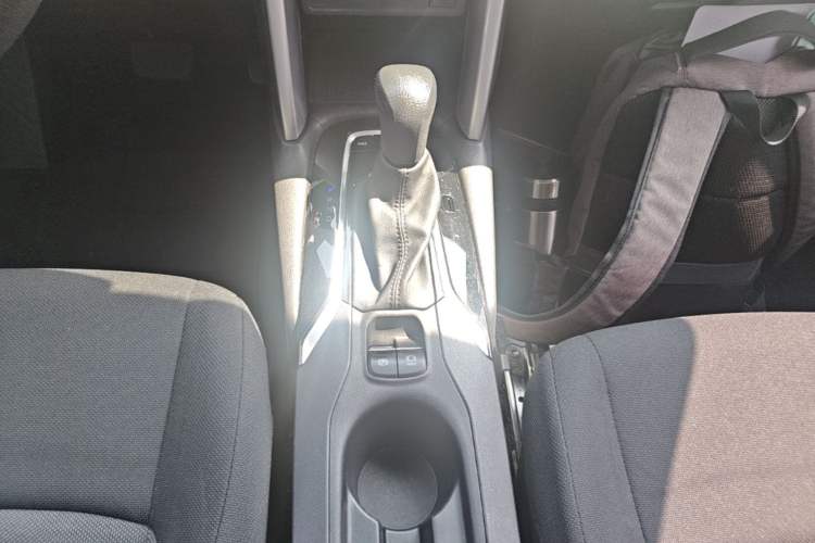 Used Toyota FRONTLANDER 2024 2.0L CVT Elite Edition Gear Lever
