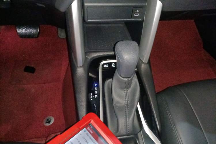 Used Toyota FRONTLANDER 2024 2.0L Smart Electric Hybrid Dual-Engine Leading Edition Gear Lever