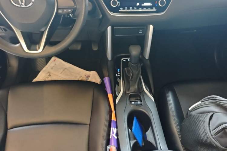 Used Toyota FRONTLANDER 2024 2.0L CVT Elite Edition Gear Lever