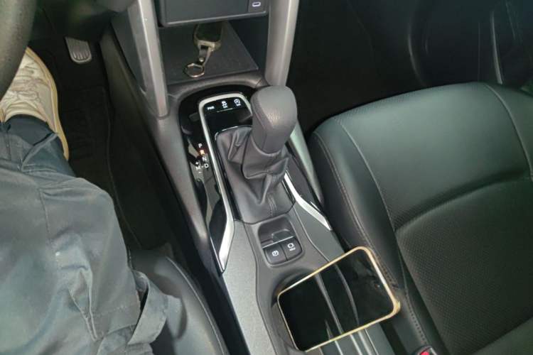 Used Toyota FRONTLANDER 2024 2.0L CVT Leading Edition Gear Lever