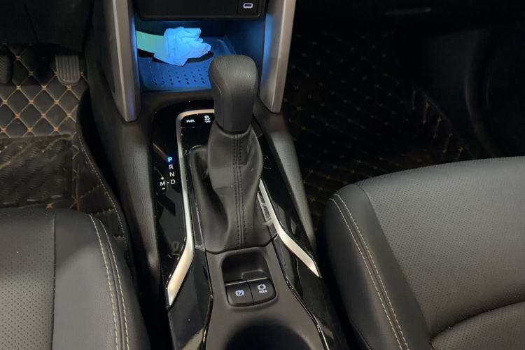 Used Toyota FRONTLANDER 2024 2.0L CVT Elite Plus Edition Gear Lever