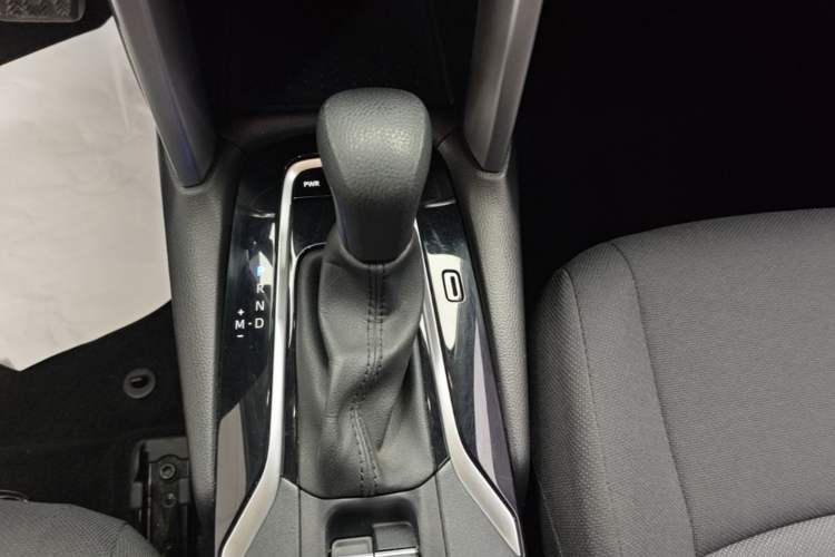Used Toyota FRONTLANDER 2024 2.0L CVT Elite Edition Gear Lever