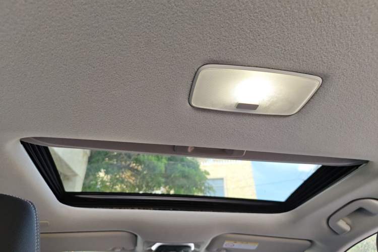 Used Toyota FRONTLANDER 2024 2.0L CVT Luxury Edition Headliner