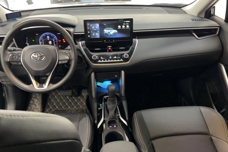 Used Toyota FRONTLANDER 2024 2.0L CVT Elite Plus Edition Interior 3