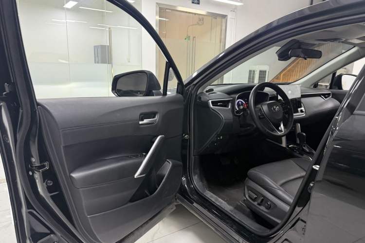 Used Toyota FRONTLANDER 2024 2.0L Smart Electric Hybrid Dual-Engine Luxury Edition Interior 6