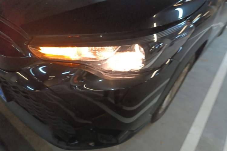 Used Toyota FRONTLANDER 2024 2.0L CVT Elite Edition Left Front Headlight