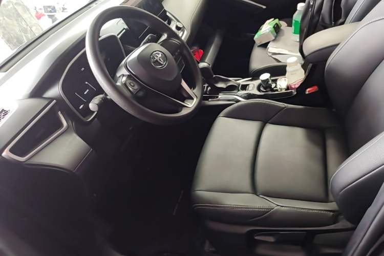 Used Toyota FRONTLANDER 2024 2.0L CVT Elite Plus Edition Left Front Seat