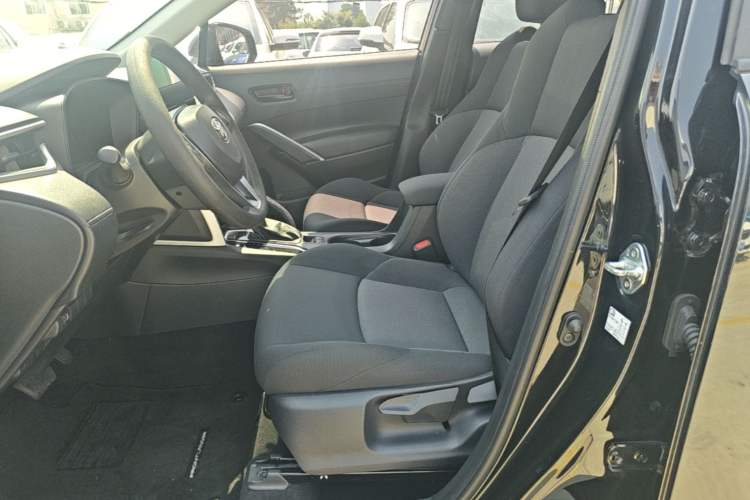 Used Toyota FRONTLANDER 2024 2.0L CVT Elite Edition Left Front Seat