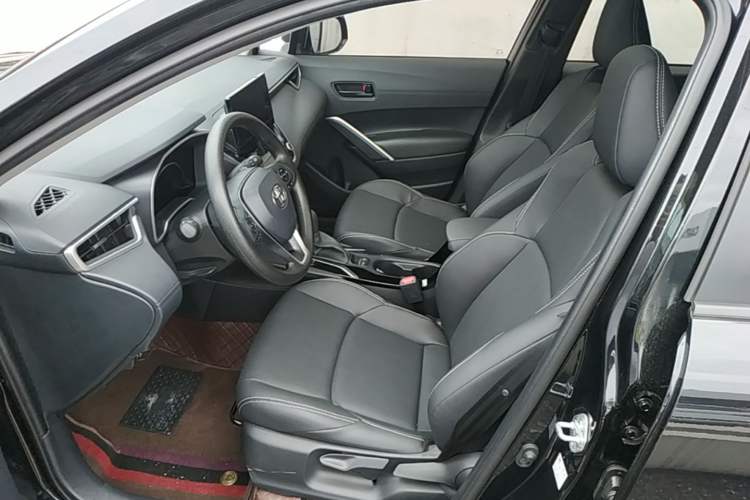 Used Toyota FRONTLANDER 2024 2.0L CVT Leading Plus Edition Left Front Seat