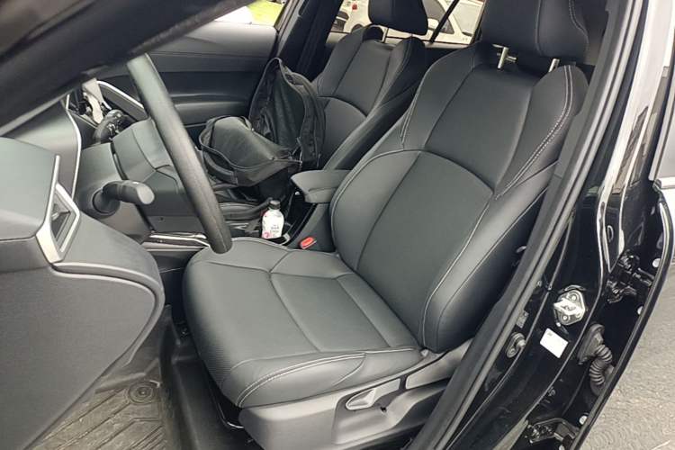 Used Toyota FRONTLANDER 2024 2.0L CVT Elite Edition Left Front Seat
