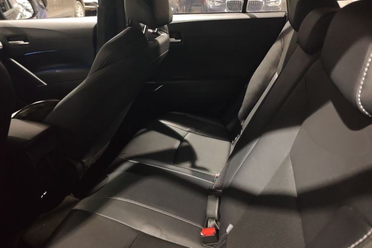 Used Toyota FRONTLANDER 2024 2.0L Smart Electric Hybrid Dual-Engine Luxury Edition Left Rear Seat
