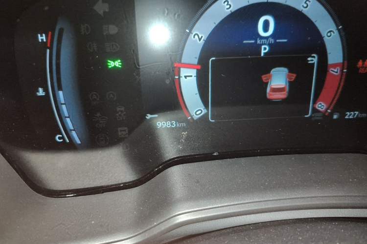 Used Toyota FRONTLANDER 2024 2.0L CVT Elite Edition Odometer Close Up