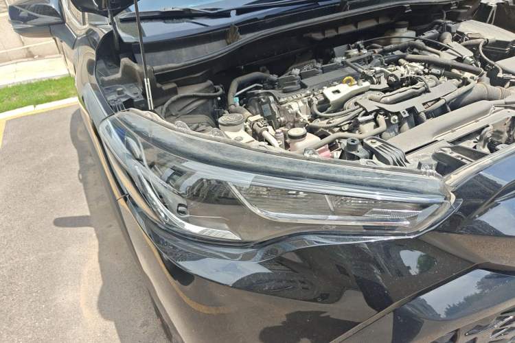 Used Toyota FRONTLANDER 2024 2.0L Smart Electric Hybrid Dual-Engine Leading Edition Right Front Headlight