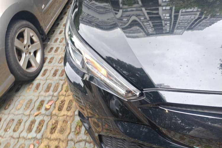 Used Toyota FRONTLANDER 2024 2.0L CVT Elite Edition Right Front Headlight