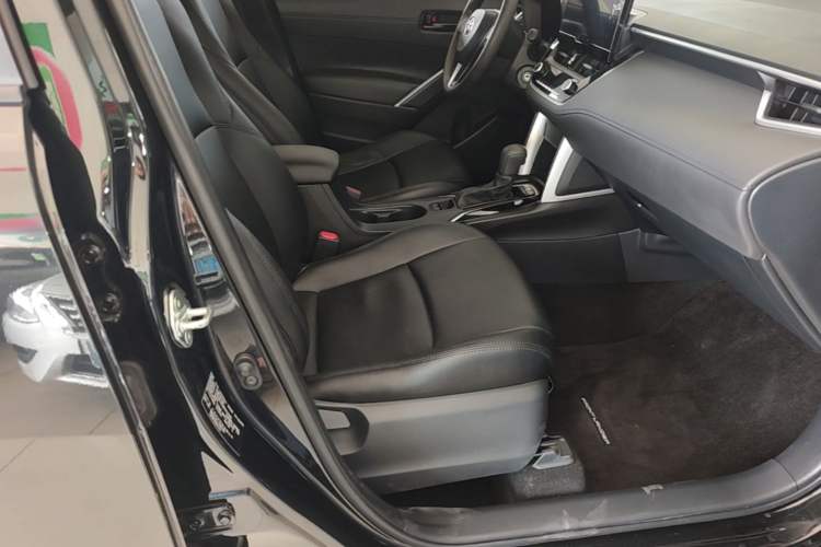 Used Toyota FRONTLANDER 2024 2.0L CVT Elite Edition Right Front Seat