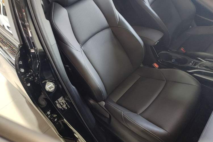 Used Toyota FRONTLANDER 2024 2.0L CVT Leading Plus Edition Right Front Seat