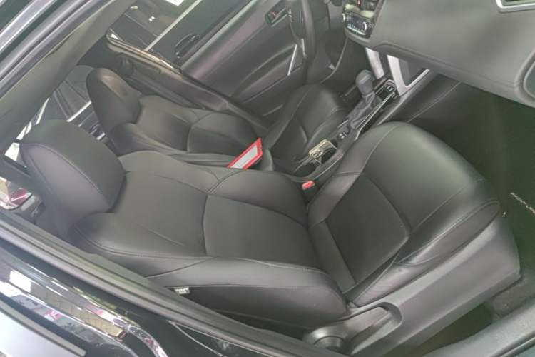 Used Toyota FRONTLANDER 2024 2.0L CVT Leading Edition Right Front Seat