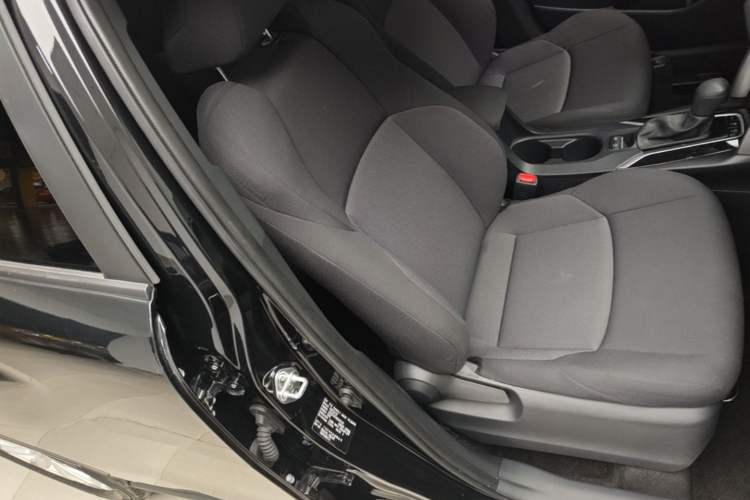 Used Toyota FRONTLANDER 2024 2.0L CVT Elite Edition Right Front Seat