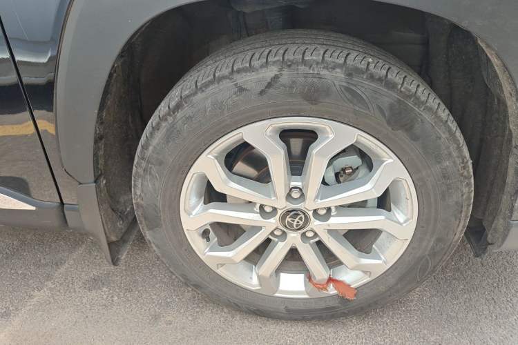 Used Toyota FRONTLANDER 2024 2.0L Smart Electric Hybrid Dual-Engine Leading Edition Right Front Wheel Hub