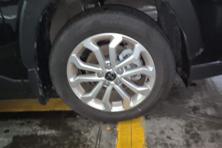 Used Toyota FRONTLANDER 2024 2.0L CVT Elite Edition Right Front Wheel Hub