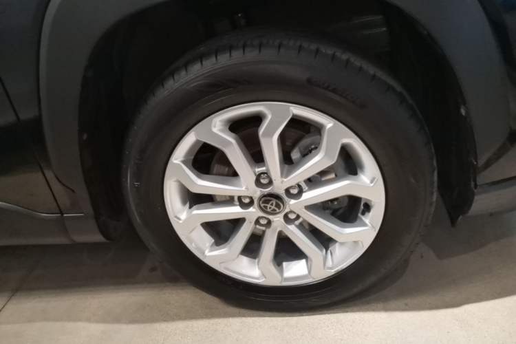 Used Toyota FRONTLANDER 2024 2.0L CVT Elite Edition Right Front Wheel Hub