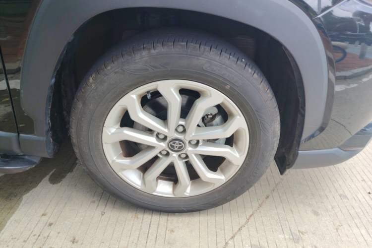Used Toyota FRONTLANDER 2024 2.0L CVT Elite Edition Right Front Wheel Hub